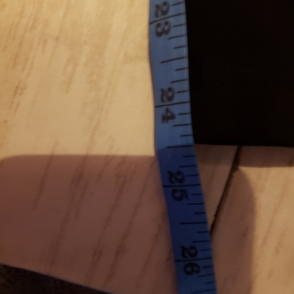 Narration Black Stretch Capris Size M - Picture 4 of 9